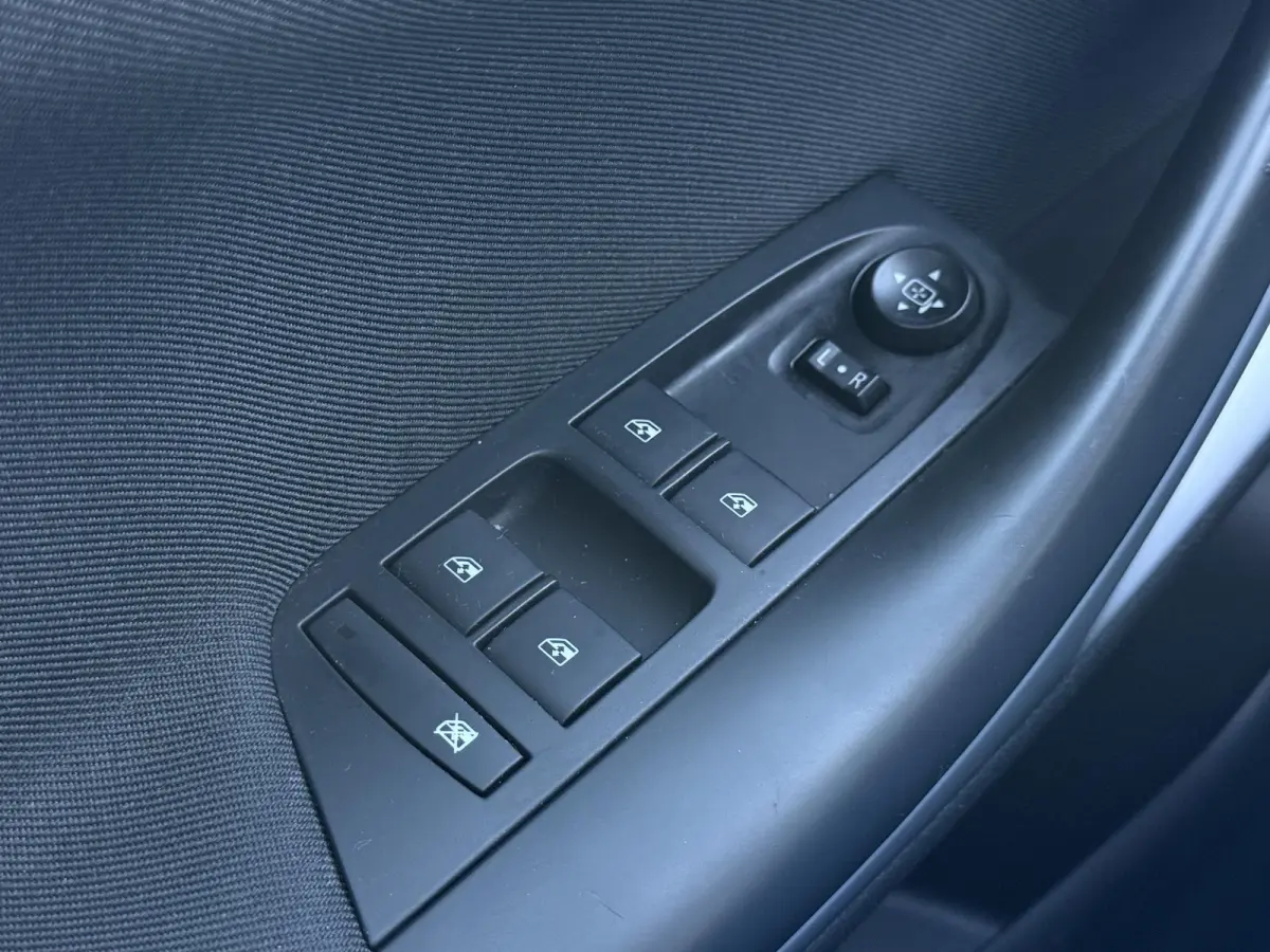 1.4 Turbo Online Edition 2e Eigenaar|Navi|Trekhaak|Clima|Cruise|Carplay|PDC|Elek ramen|N.A.P|APK tot 01-2027