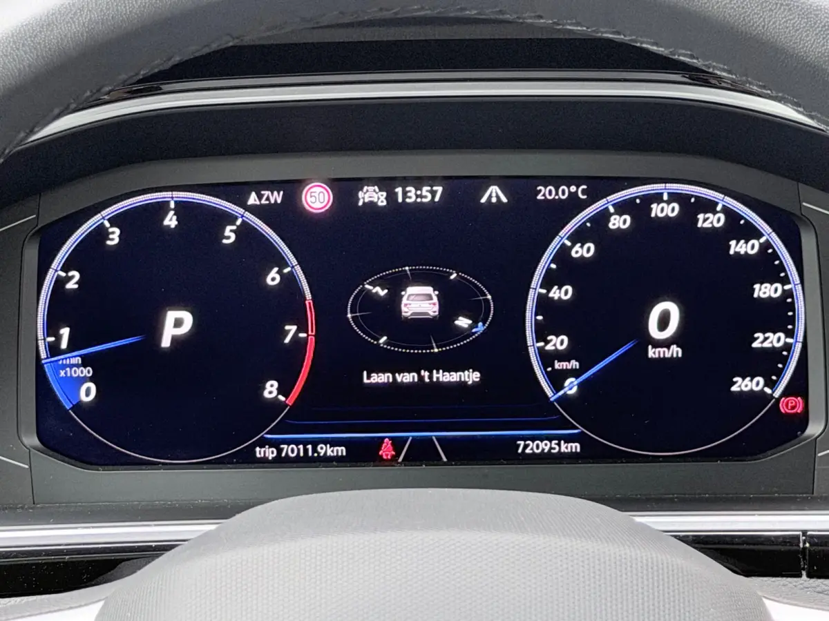 1.5 TSI R-Line Pano/Keyless/Camera