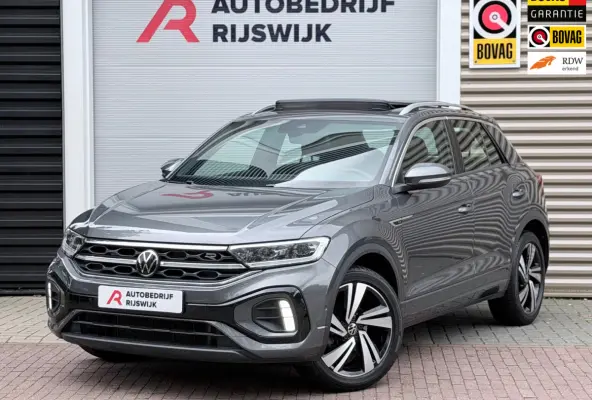 1.5 TSI R-Line Pano/Keyless/Camera