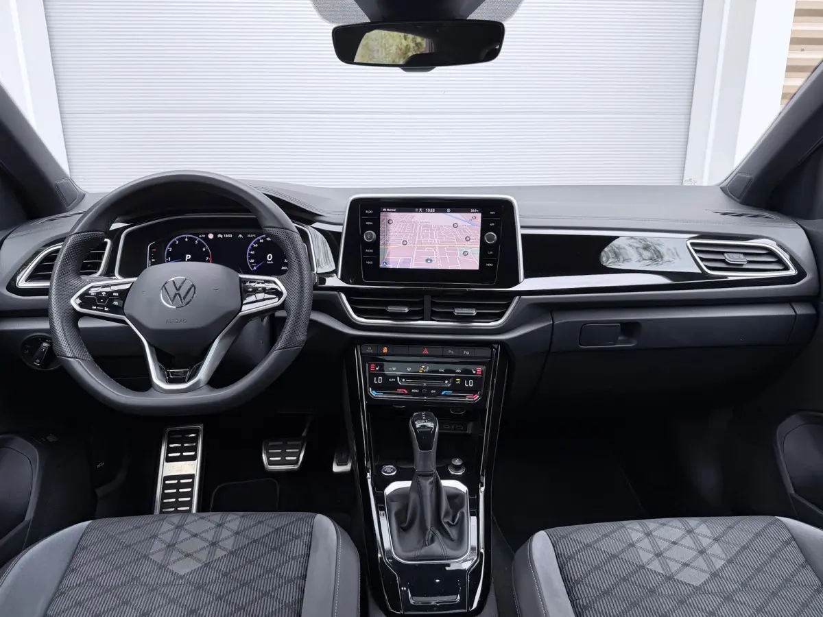 1.5 TSI R-Line Pano/Keyless/Camera