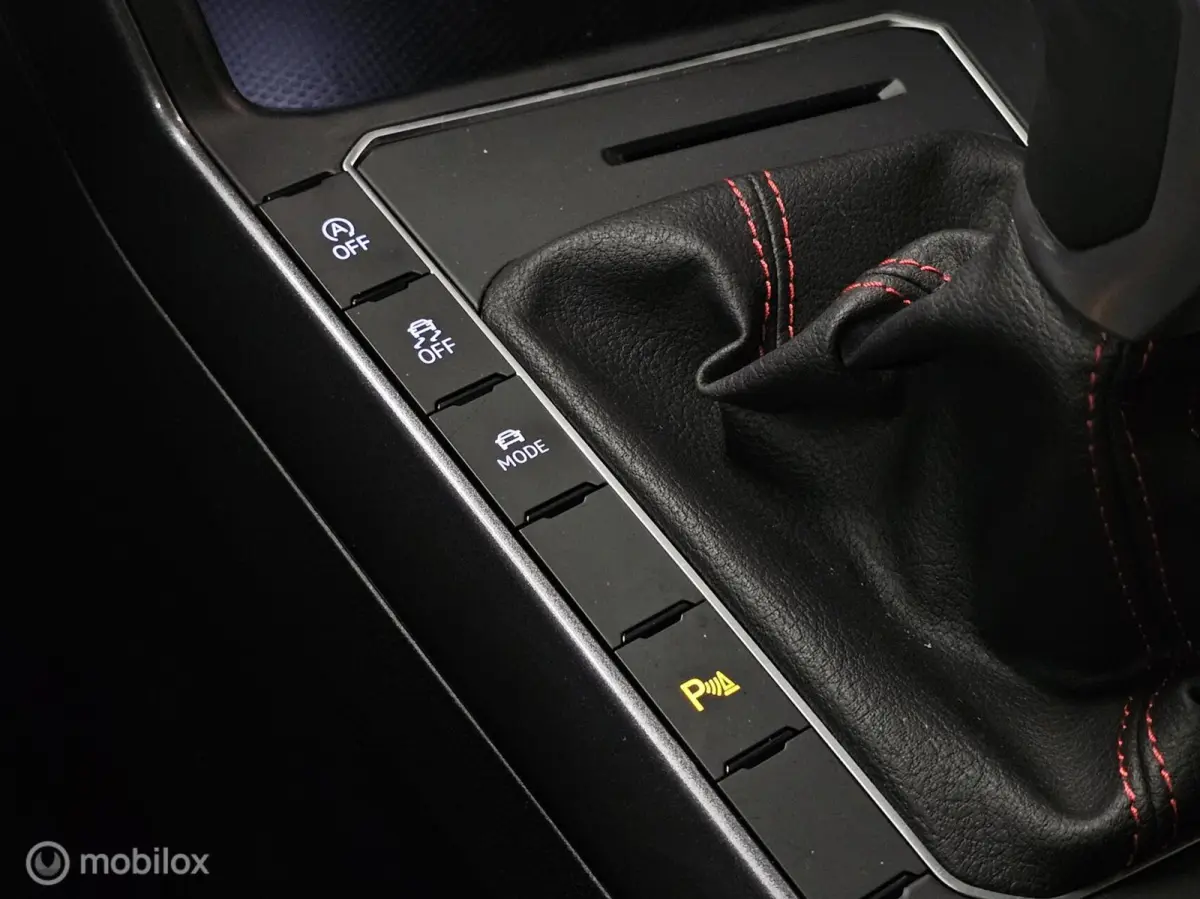 2.0 TSI GTI Panorama/IQ Light/Carplay