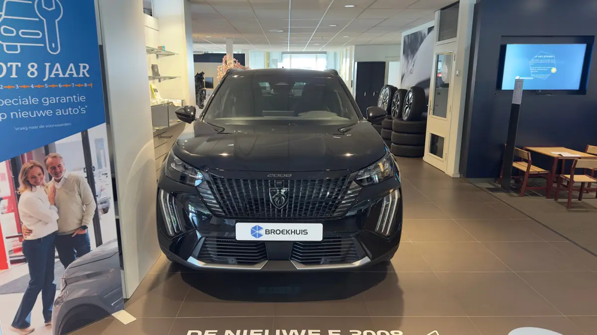 GT | Active Safety Brake met camera en radar (automatisch noodremsysteem) met Distance Alert (waarschuwing dreigende aanrijding) | Advanced Active Safety Brake met camera en radar | Climate 