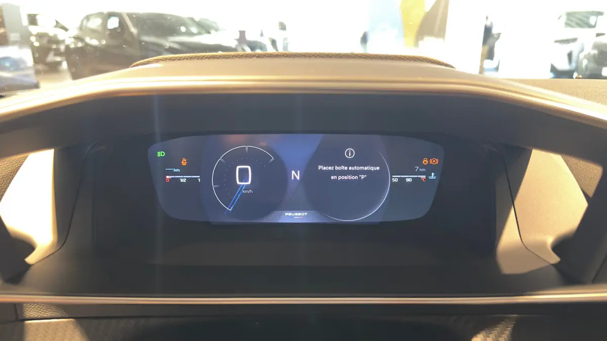 GT | Active Safety Brake met camera en radar (automatisch noodremsysteem) met Distance Alert (waarschuwing dreigende aanrijding) | Advanced Active Safety Brake met camera en radar | Climate 
