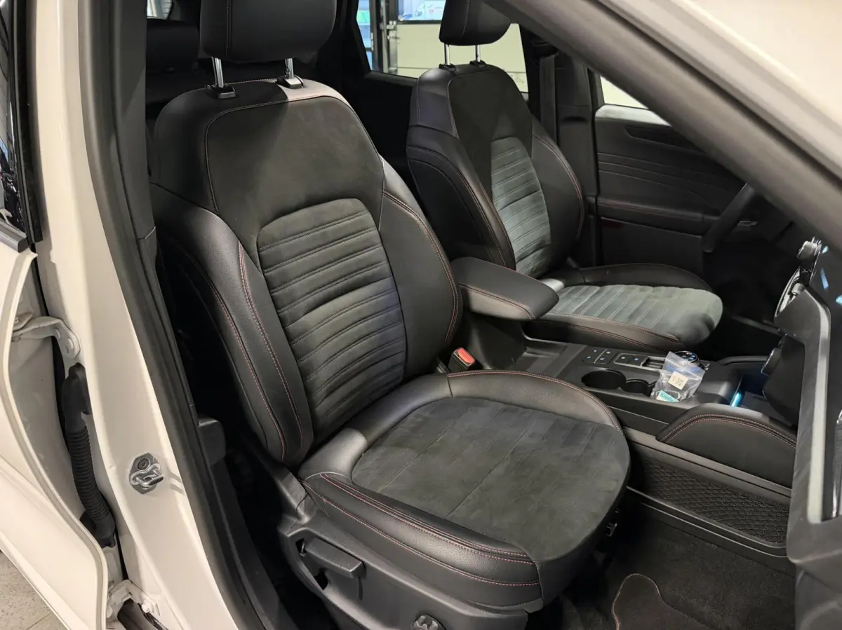 2.5 PHEV ST-Line X B&O Pano Camera Winterpack NAP