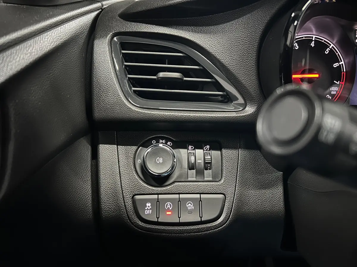1.0 ecoFLEX Edition AIRCO / NAP / CRUISE CONTROL
