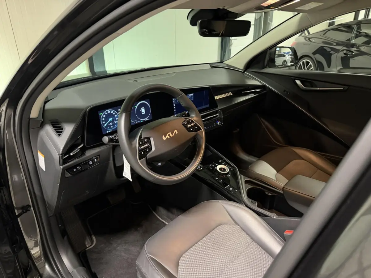 1.6 GDi Hybrid DynamicLine Camera Adaptive Cruise