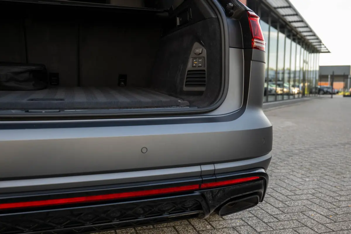 3.0 TSI eHybrid R 4M Puglia MATLAK DynAudio