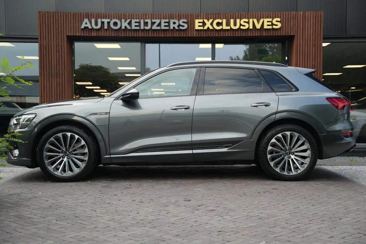 e-tron 50 quattro Launch edition Black 71 kWh