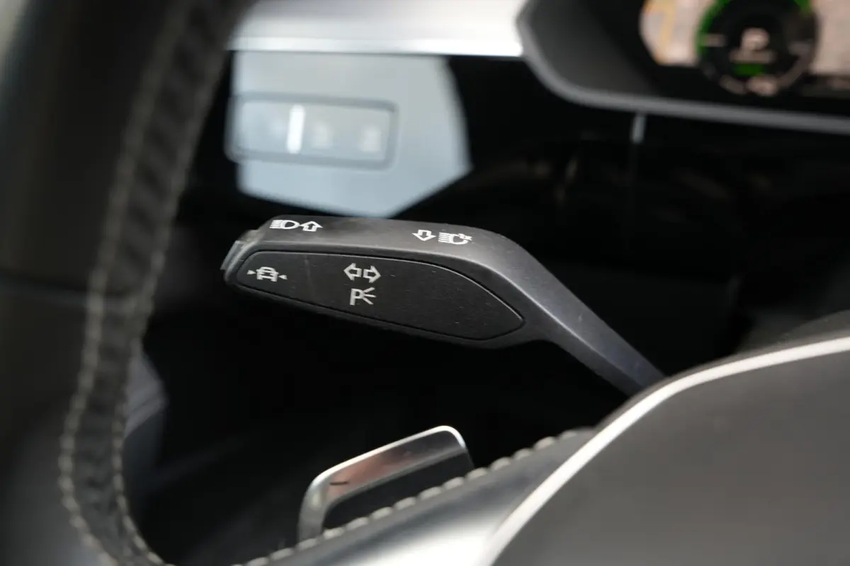 e-tron 50 quattro Launch edition Black 71 kWh