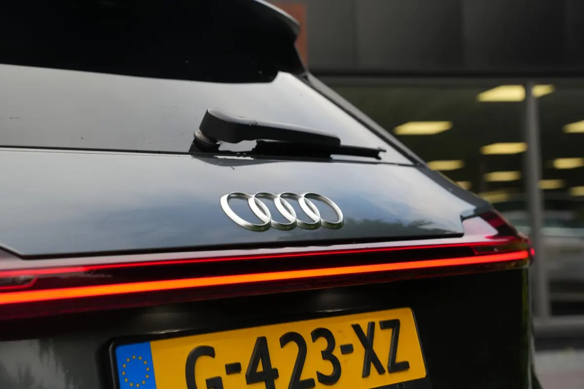 e-tron 50 quattro Launch edition Black 71 kWh
