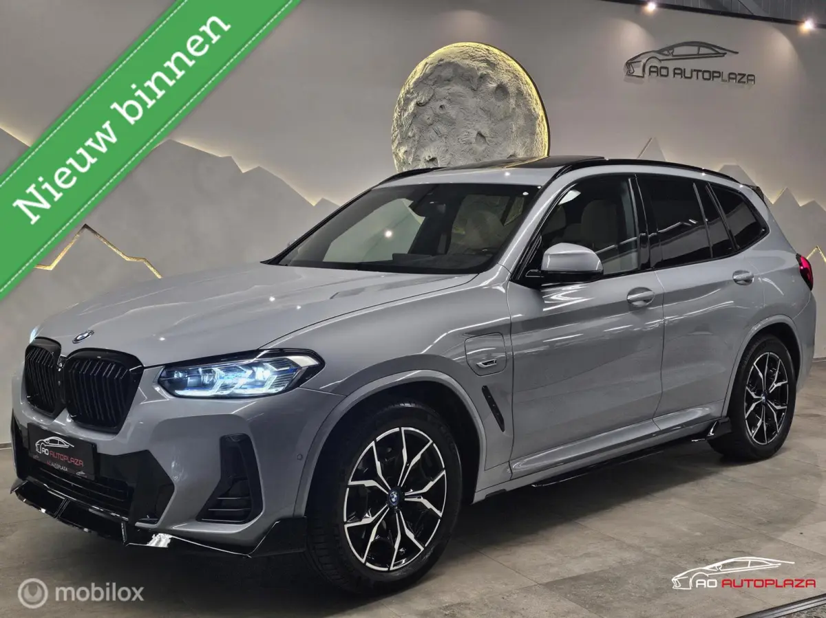 xDrive30e High Executive M Sport Panorama/Keyless/HUD/Brooklyn grey