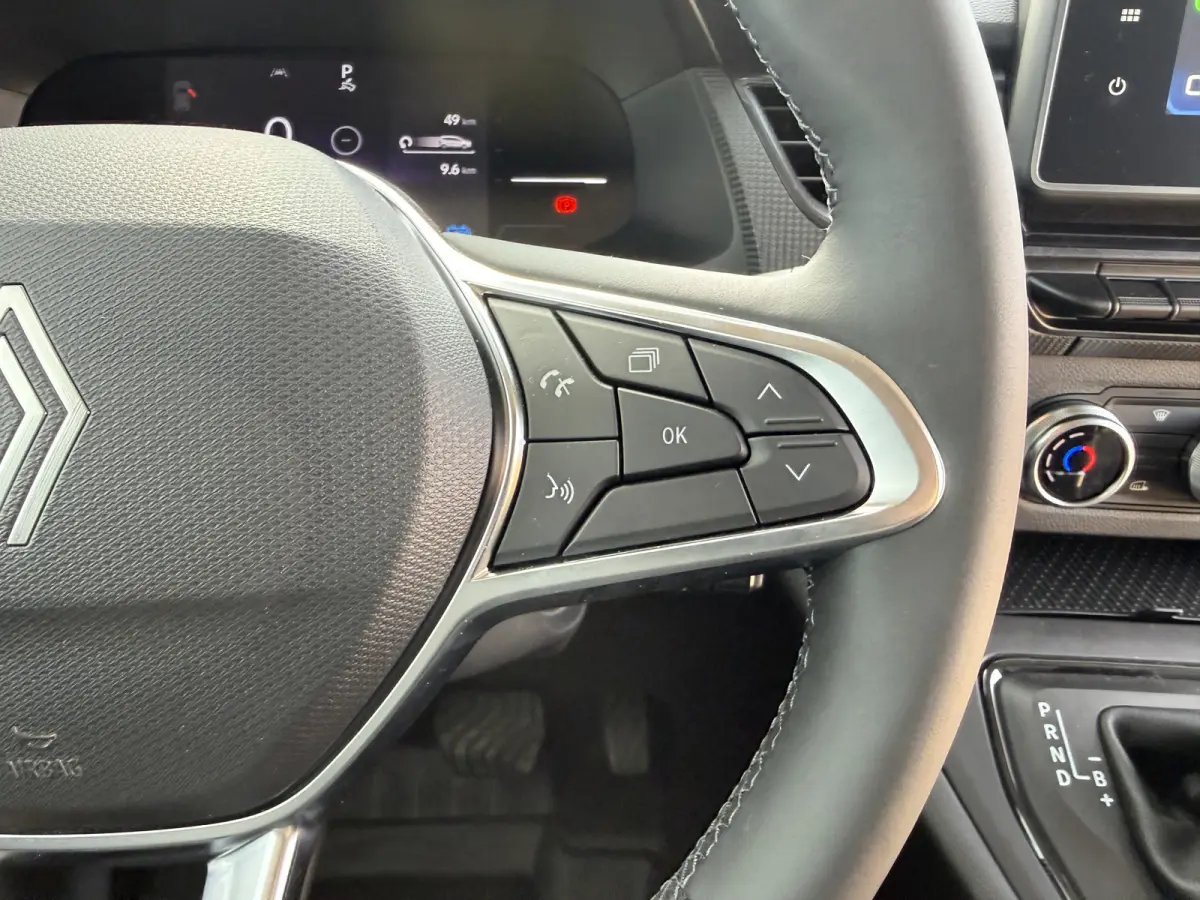 45kWh 122PK Nieuw! Elektrisch 300km WLTP Dubbele Schuifdeur LED Airco Carplay Cruise Control Camera Parkeersensoren v+a