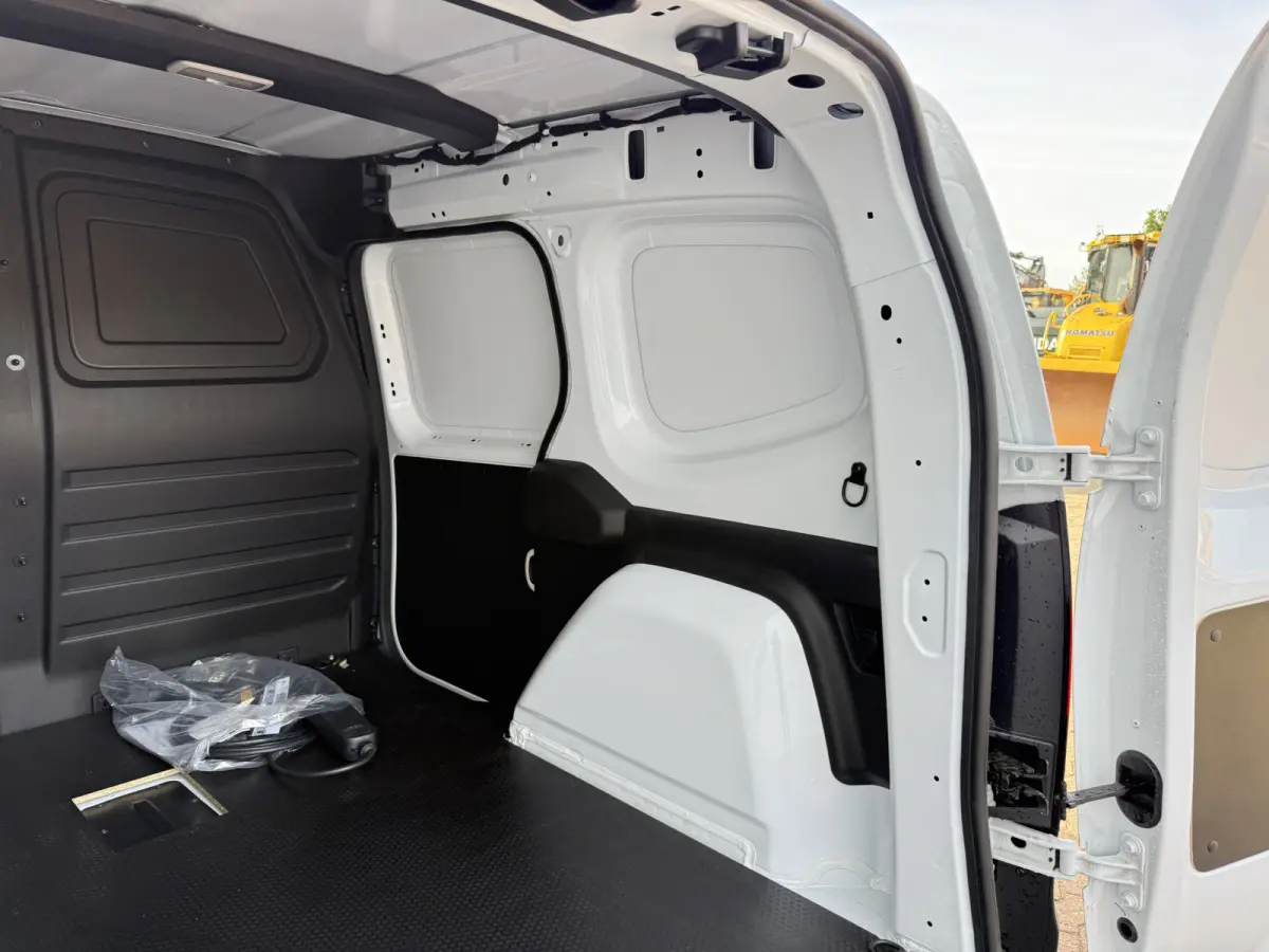 45kWh 122PK Nieuw! Elektrisch 300km WLTP Dubbele Schuifdeur LED Airco Carplay Cruise Control Camera Parkeersensoren v+a