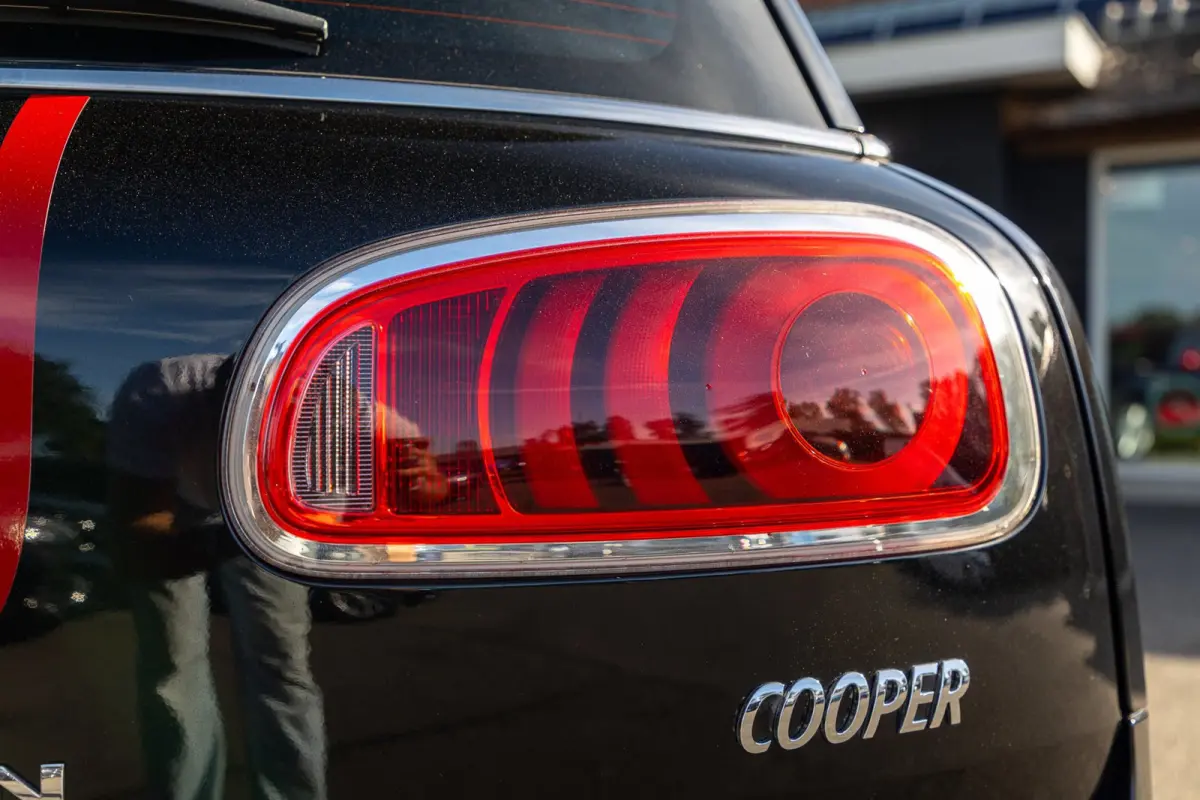 1.5 Cooper Chili Serious Business Panoramadak I Leder Alcantara I Sportstoelen I Navigatie I Stoelverwarming I NAP