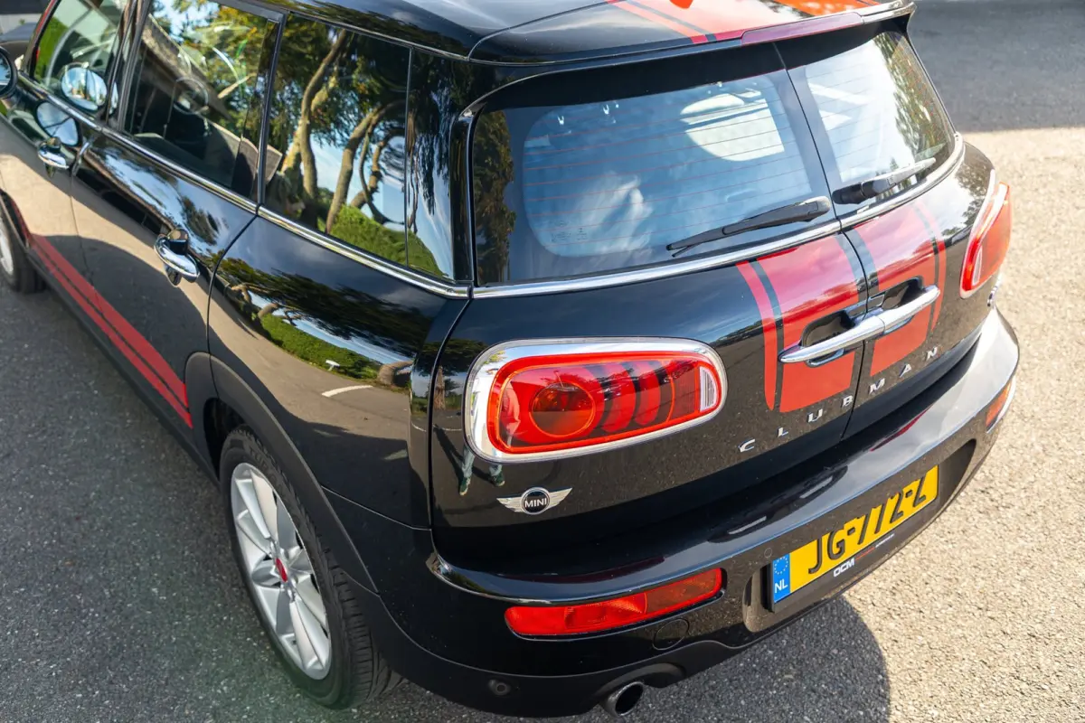 1.5 Cooper Chili Serious Business Panoramadak I Leder Alcantara I Sportstoelen I Navigatie I Stoelverwarming I NAP