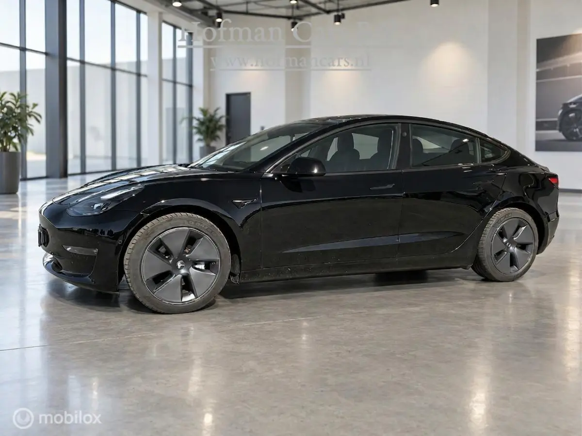 Long Range AWD 75 kWh | Warmtepomp | SOH 90,8% | 351 pk | Zwart
