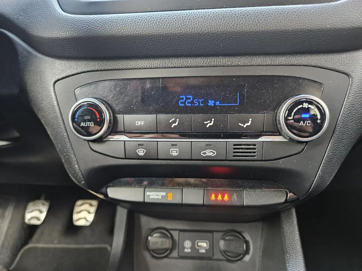 1.0 T-GDI Comfort Trekhaak! Airco! Cruise Control! Nette Auto!