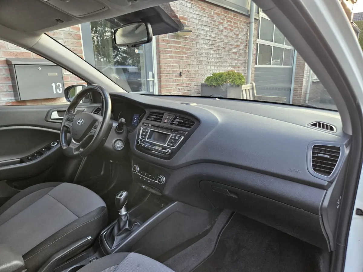 1.0 T-GDI Comfort Trekhaak! Airco! Cruise Control! Nette Auto!