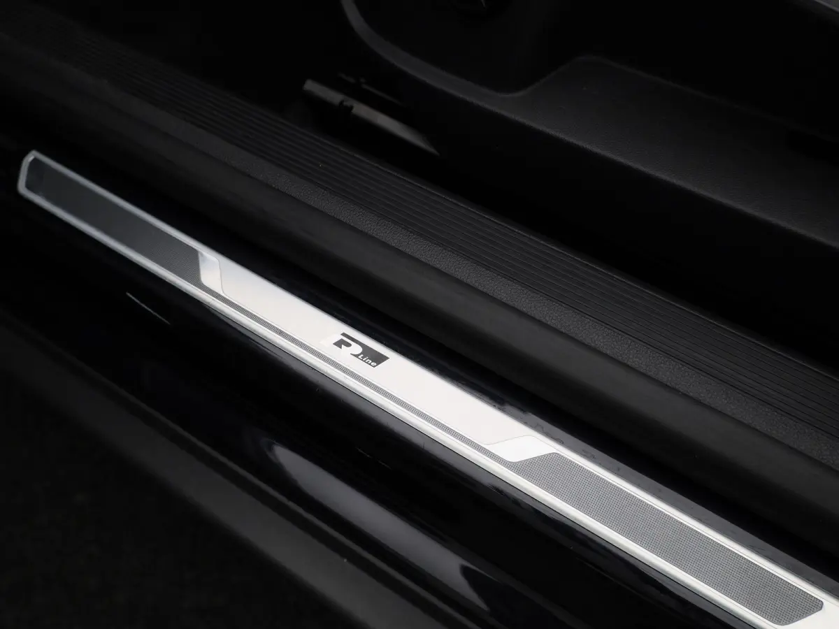 1.5 TSI R-Line | 150 PK | Automaat | Adaptieve Cruise Control | Parkeercamera | Stoelverwarming | Navigatie |