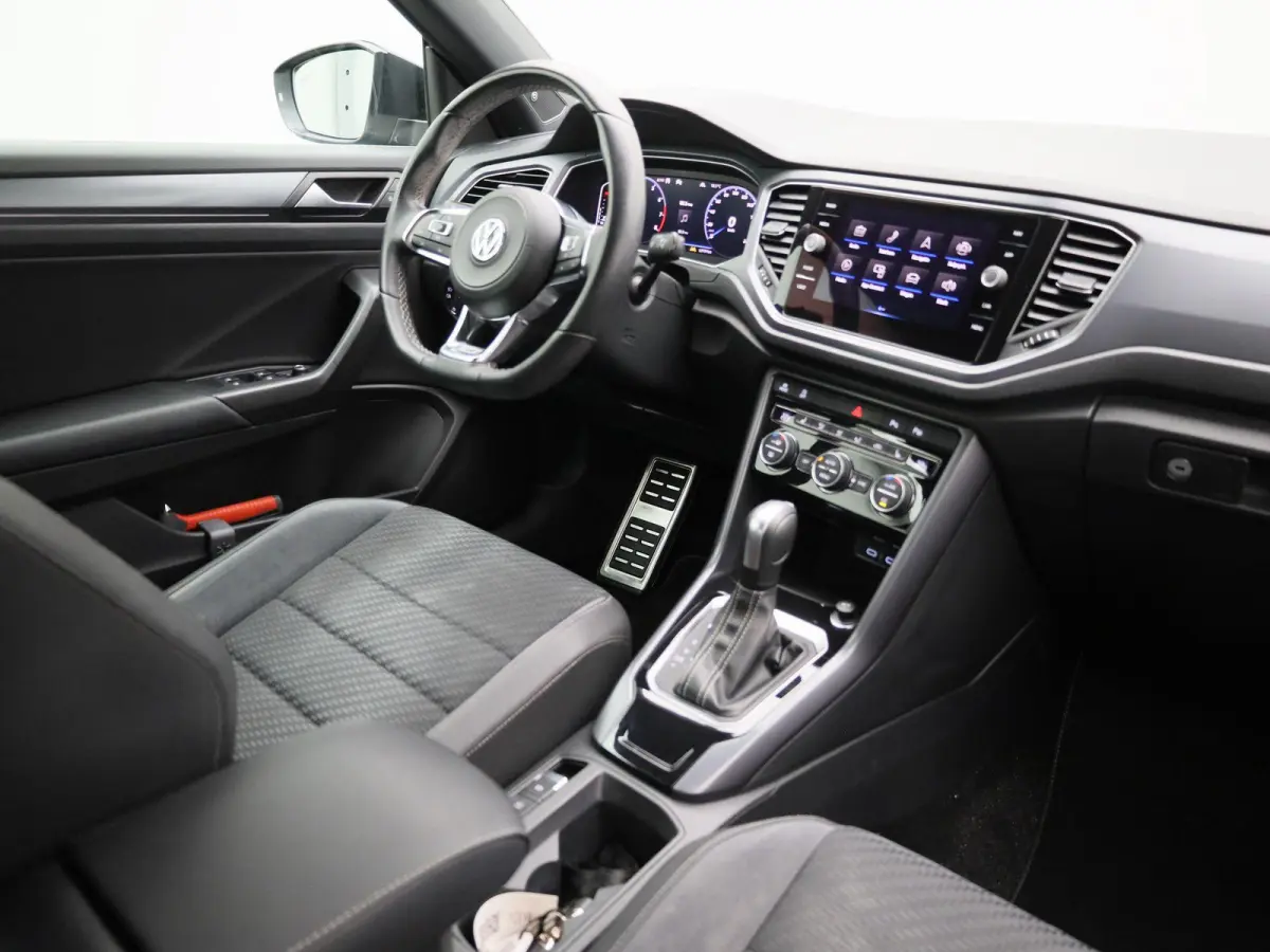 1.5 TSI R-Line | 150 PK | Automaat | Adaptieve Cruise Control | Parkeercamera | Stoelverwarming | Navigatie |
