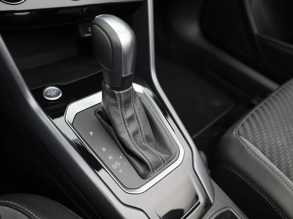 1.5 TSI R-Line | 150 PK | Automaat | Adaptieve Cruise Control | Parkeercamera | Stoelverwarming | Navigatie |