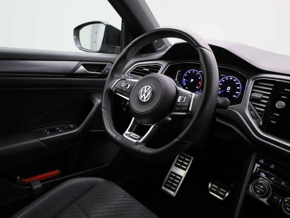 1.5 TSI R-Line | 150 PK | Automaat | Adaptieve Cruise Control | Parkeercamera | Stoelverwarming | Navigatie |