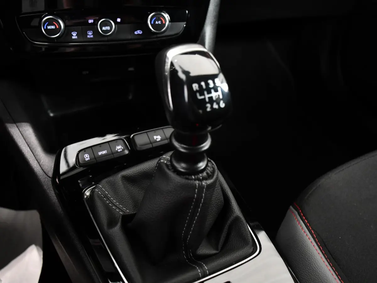 1.2 GS Line | Navigatie | Blind Spot Monitor | Achteruitrijcamera |