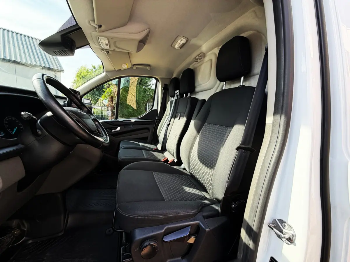 320 2.0 TDCI L2H2 Trend automaat_Carplay_Clima_Cruise
