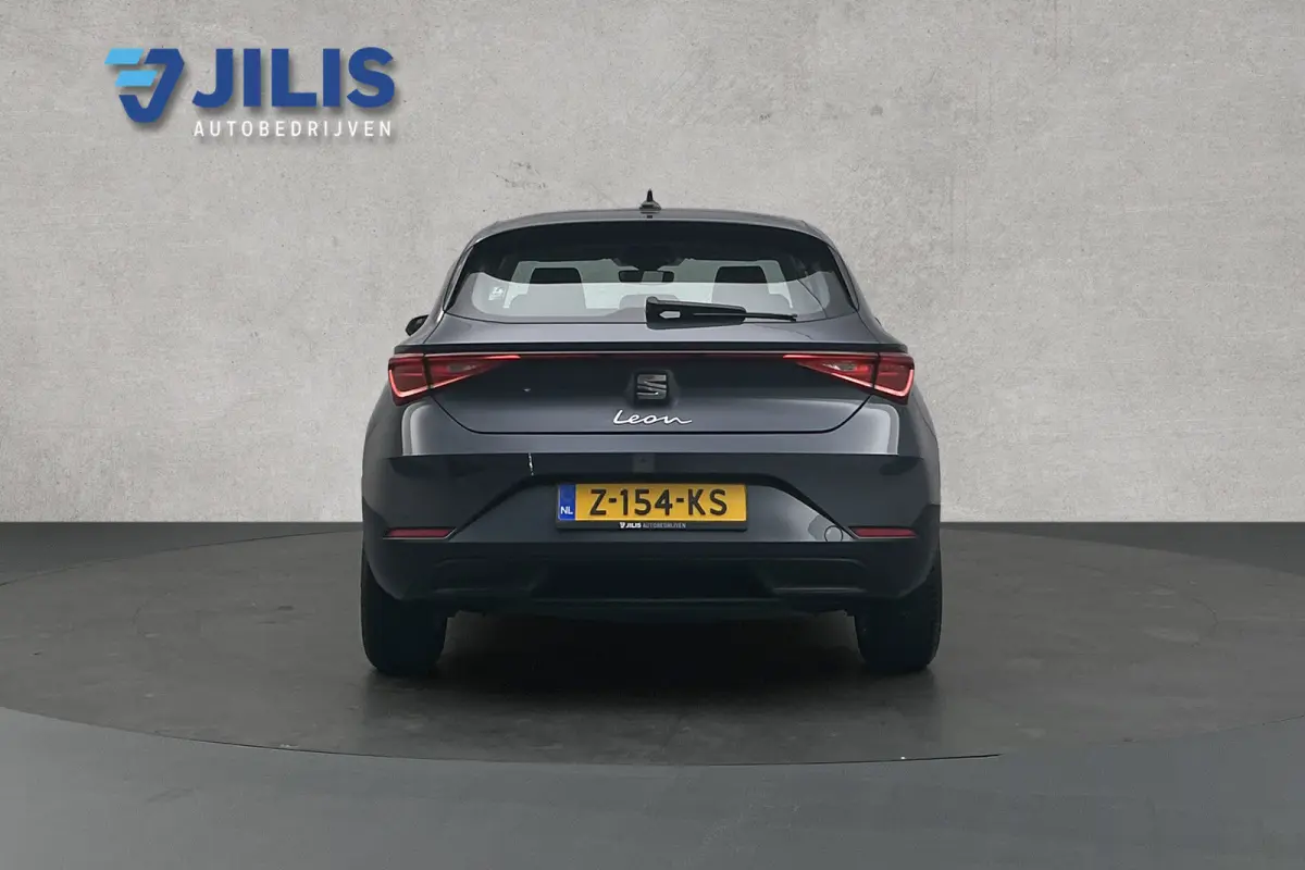 1.0 TSI Style | LED koplampen | Parkeersensoren | Lichtmetalen velgen
