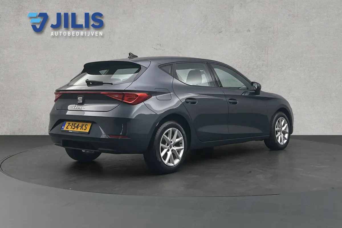1.0 TSI Style | LED koplampen | Parkeersensoren | Lichtmetalen velgen