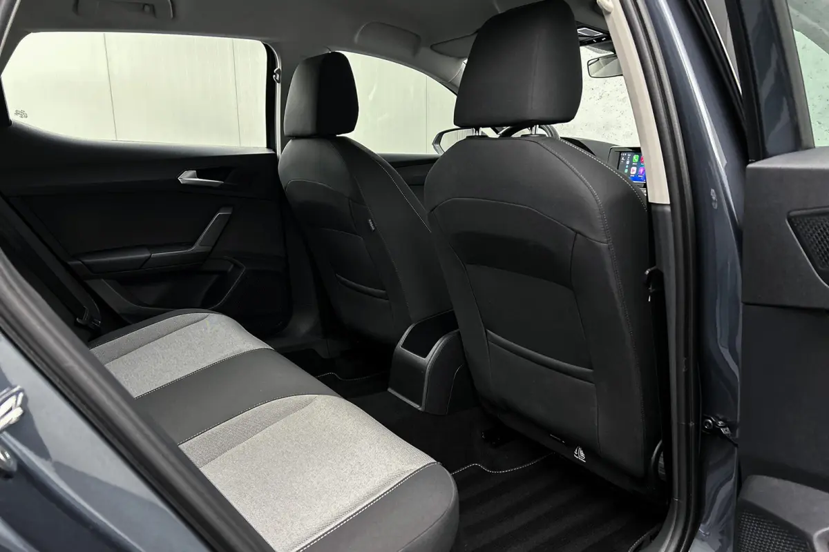 1.0 TSI Style | LED koplampen | Parkeersensoren | Lichtmetalen velgen