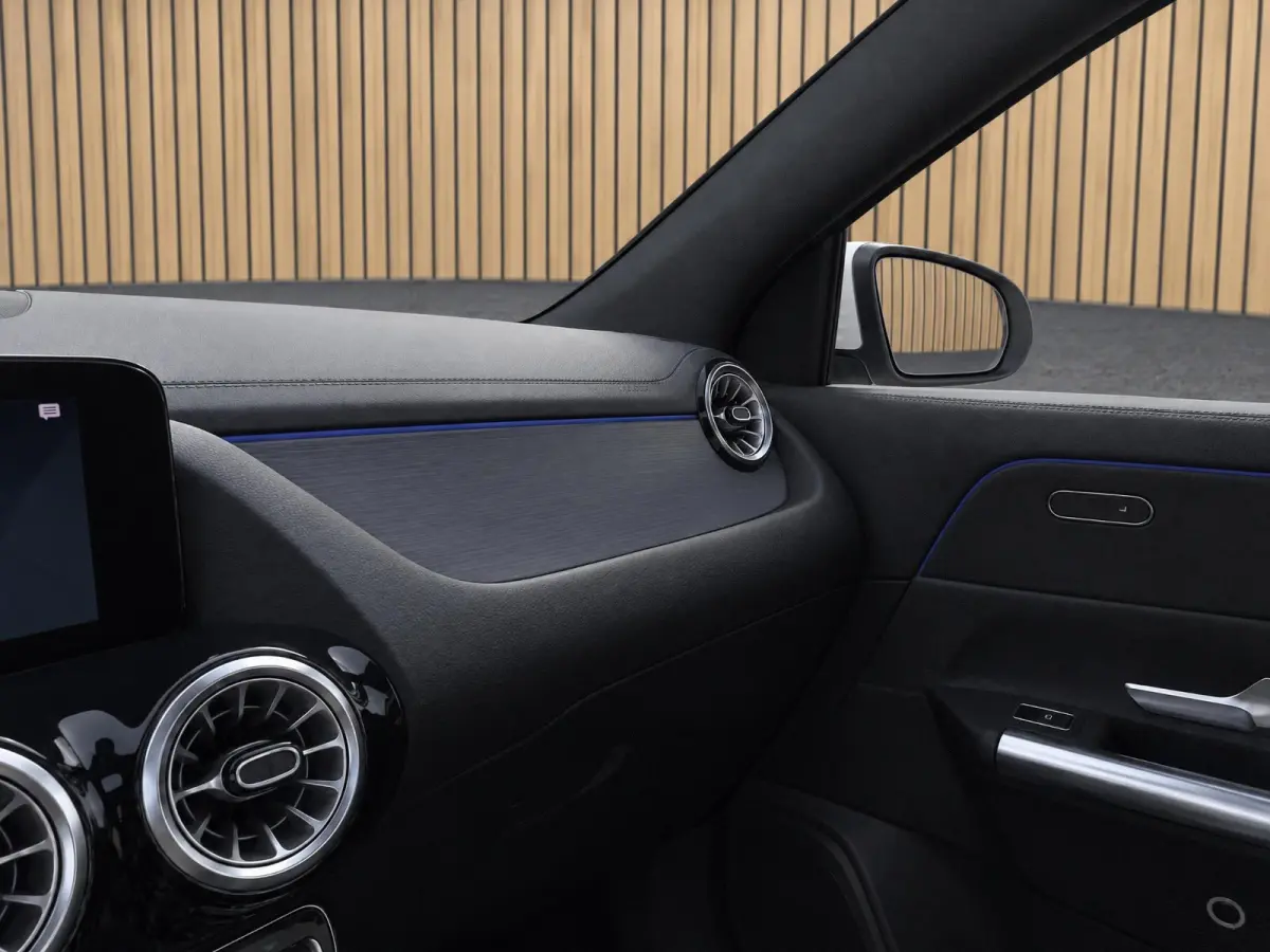 250 67 kWh |Pano |Stoelverw. |Burmester |Camera |Sfeer |