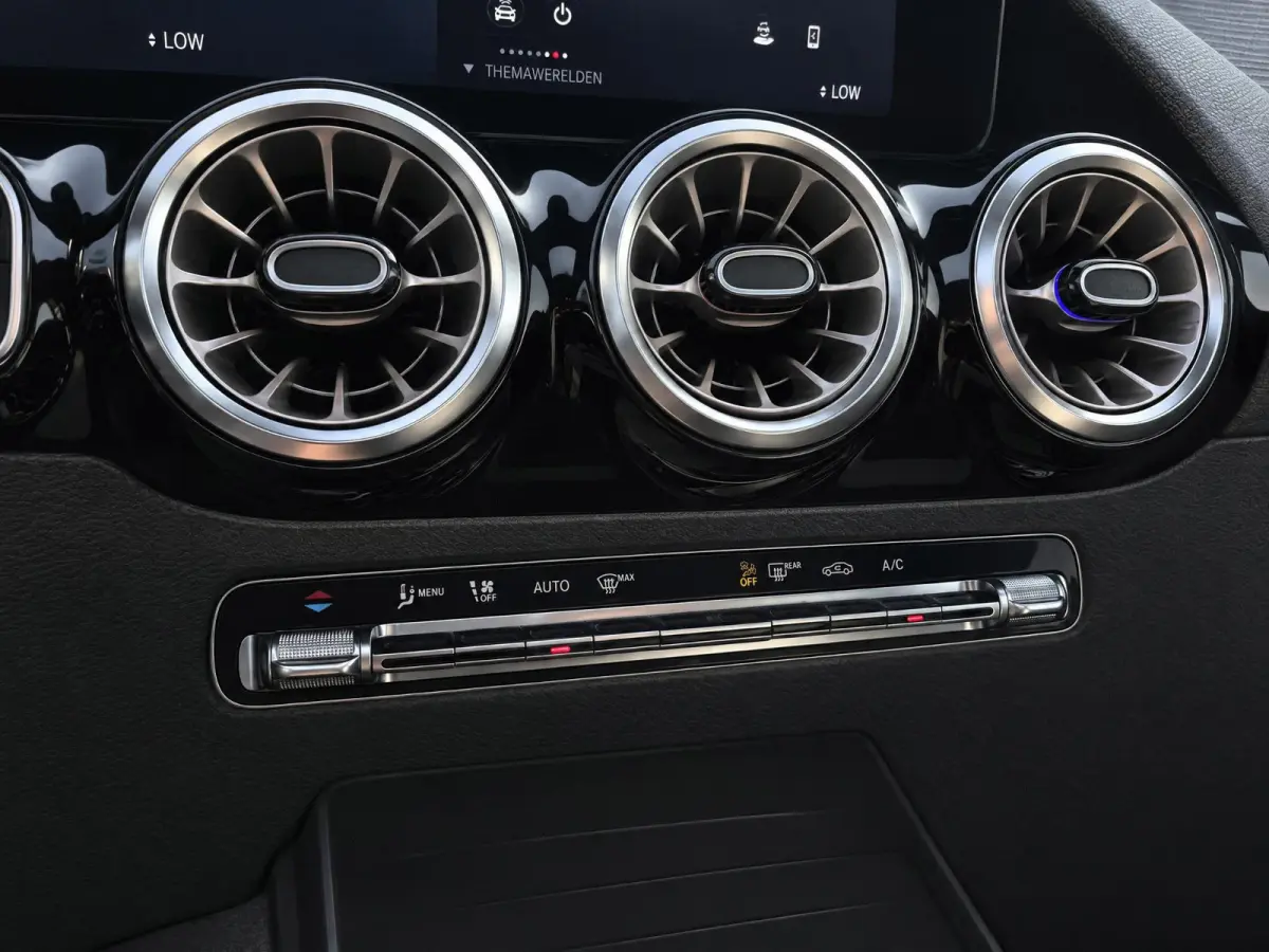 250 67 kWh |Pano |Stoelverw. |Burmester |Camera |Sfeer |