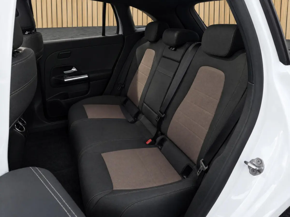 250 67 kWh |Pano |Stoelverw. |Burmester |Camera |Sfeer |