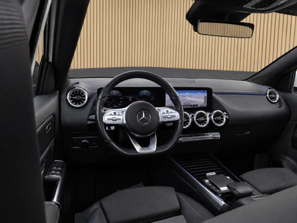 250 67 kWh |Pano |Stoelverw. |Burmester |Camera |Sfeer |