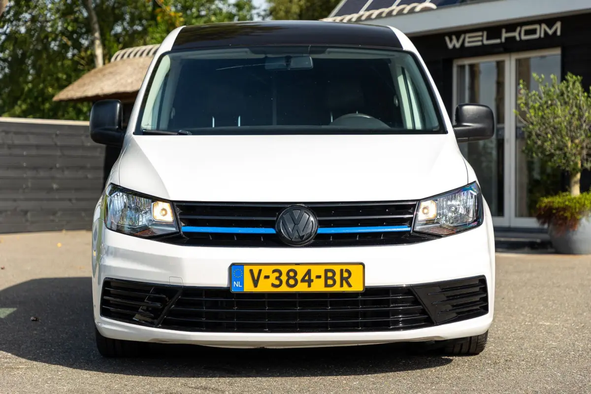 2.0 TDI L1H1 Trekhaak I 17 Inch I Verlaagd I Kasteninrichting I Airco I Cruise I CarPlay I NAP