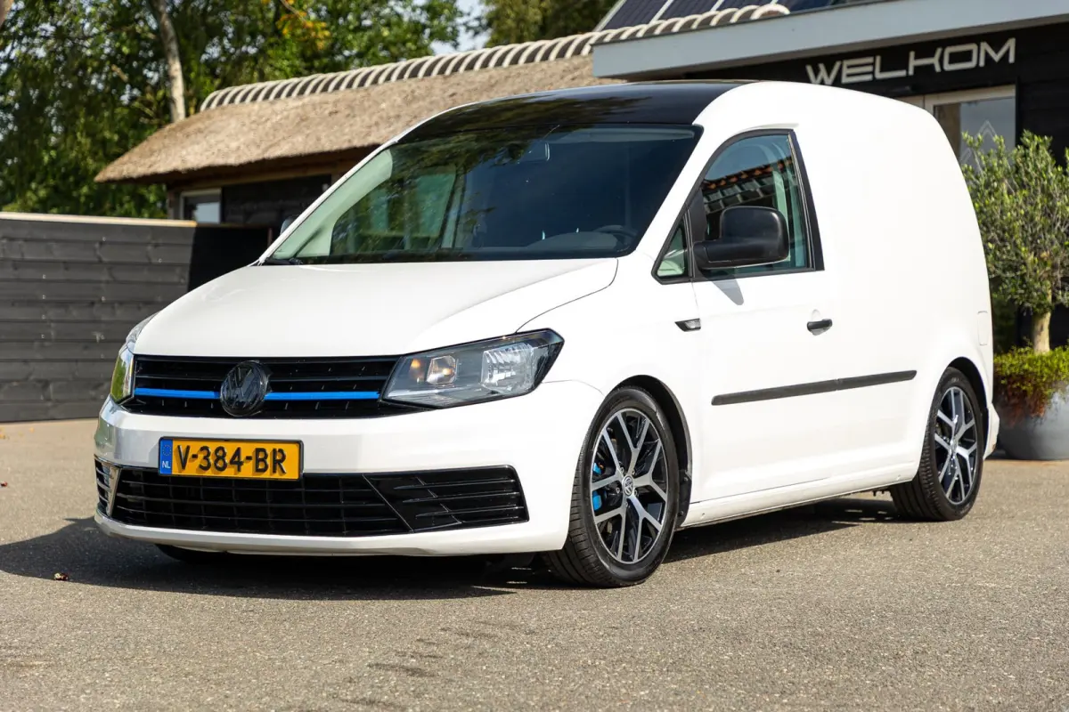 2.0 TDI L1H1 Trekhaak I 17 Inch I Verlaagd I Kasteninrichting I Airco I Cruise I CarPlay I NAP