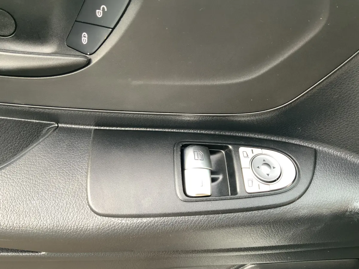 110 CDI Functional Lang Airco Navi Cruise 3 Zits Euro 6