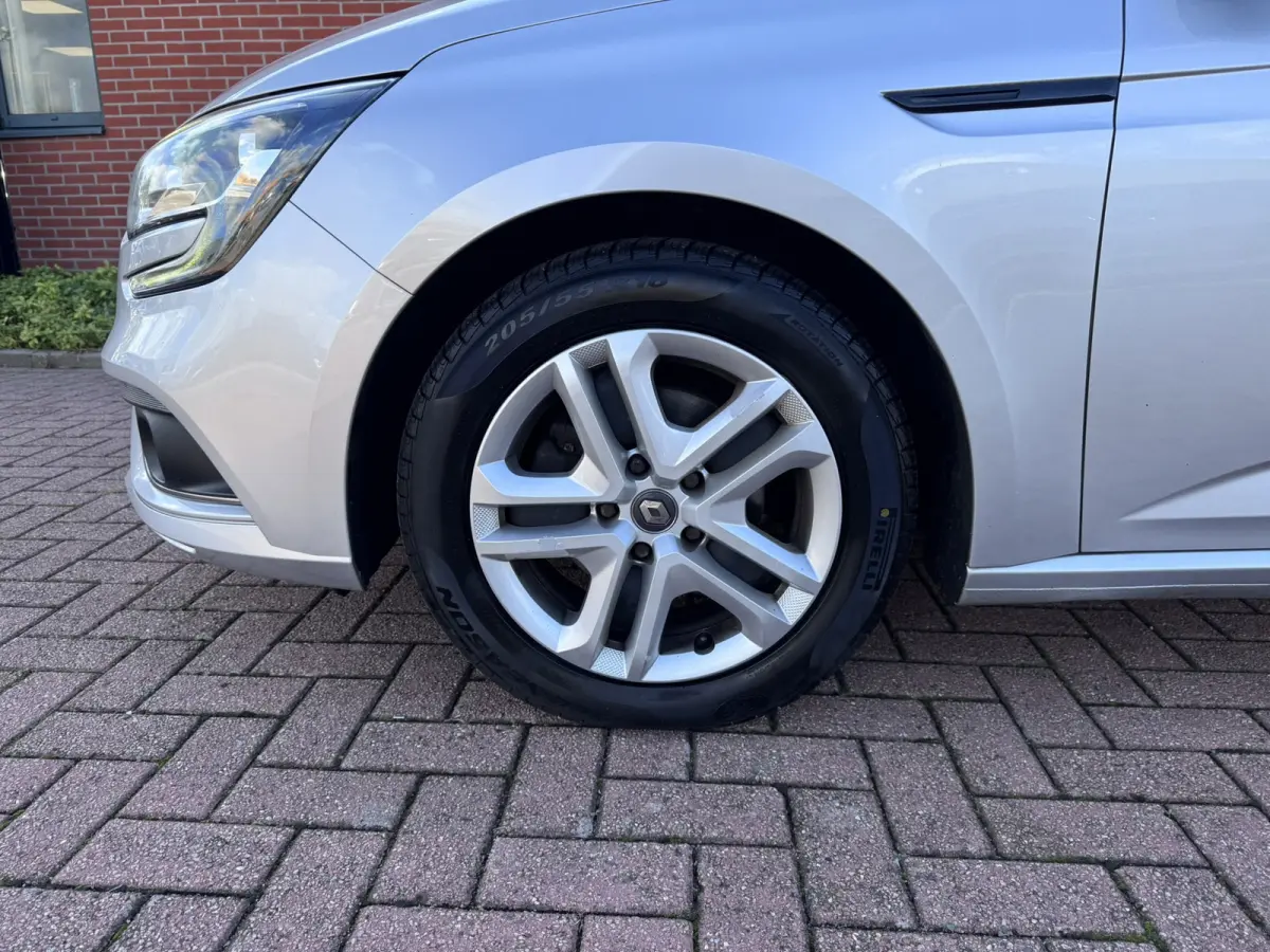 1.5 Blue dCi Limited, Marge, Euro 6, Apple Carplay, PDC,