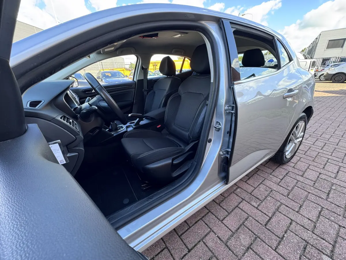 1.5 Blue dCi Limited, Marge, Euro 6, Apple Carplay, PDC,