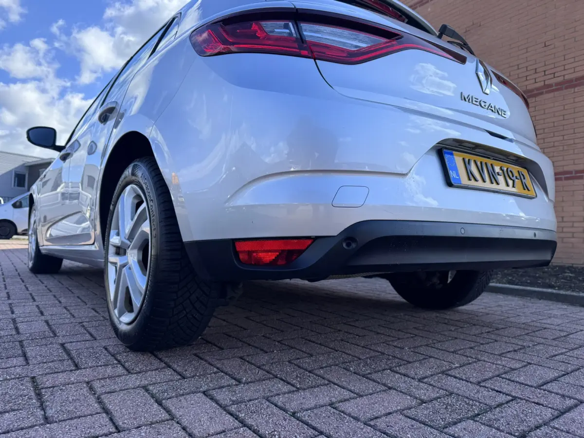 1.5 Blue dCi Limited, Marge, Euro 6, Apple Carplay, PDC,