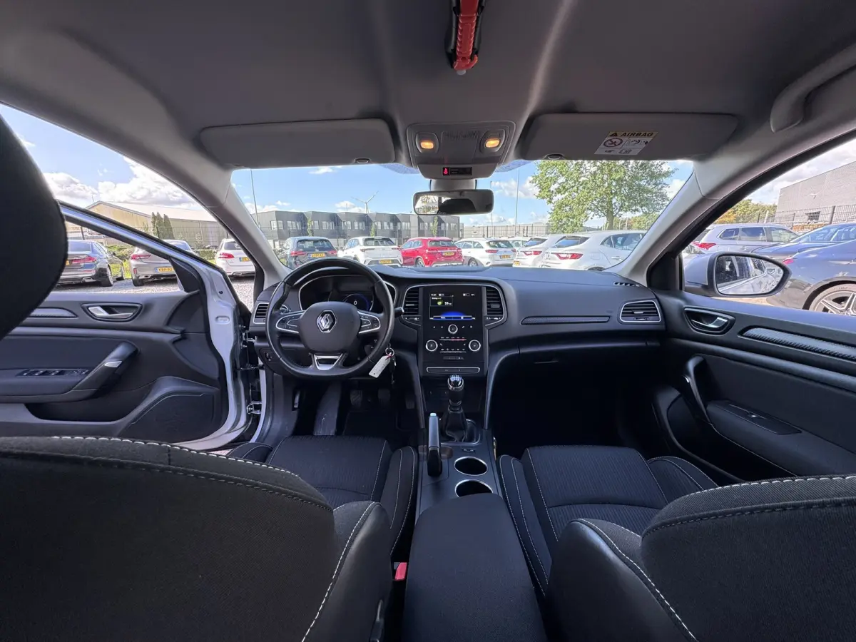 1.5 Blue dCi Limited, Marge, Euro 6, Apple Carplay, PDC,