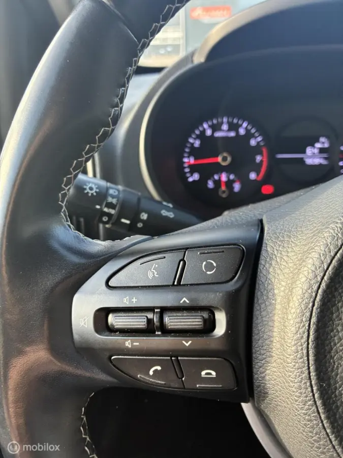 1.0 MPi DynamicLine | Camera | Apple CarPlay | Wit | 78.082 km