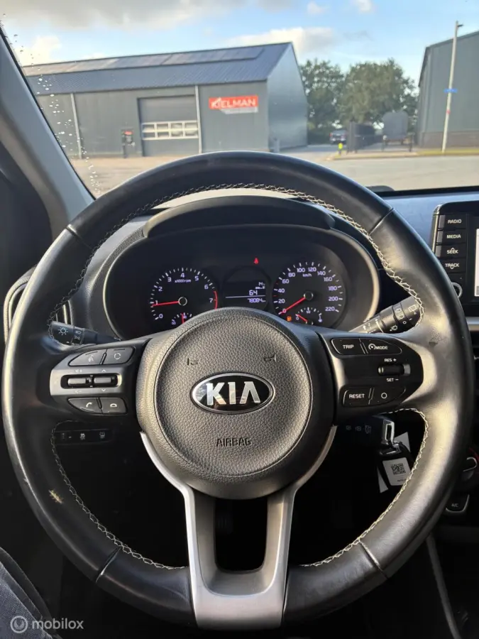 1.0 MPi DynamicLine | Camera | Apple CarPlay | Wit | 78.082 km