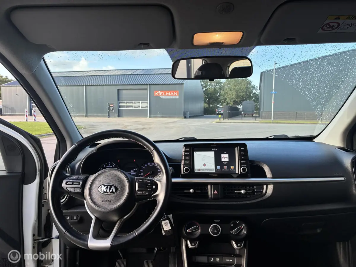 1.0 MPi DynamicLine | Camera | Apple CarPlay | Wit | 78.082 km