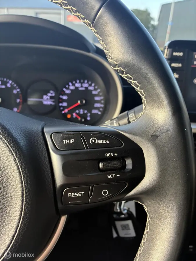 1.0 MPi DynamicLine | Camera | Apple CarPlay | Wit | 78.082 km