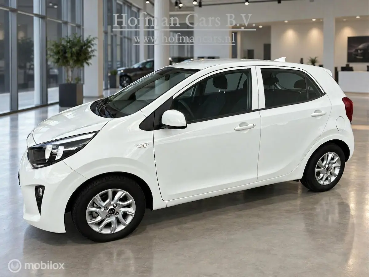 1.0 MPi DynamicLine | Camera | Apple CarPlay | Wit | 78.082 km