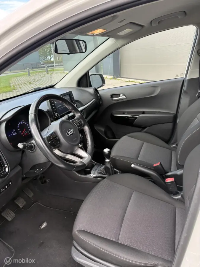 1.0 MPi DynamicLine | Camera | Apple CarPlay | Wit | 78.082 km