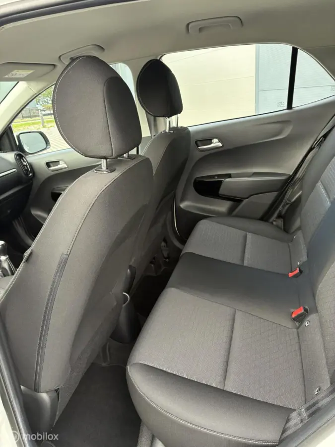 1.0 MPi DynamicLine | Camera | Apple CarPlay | Wit | 78.082 km