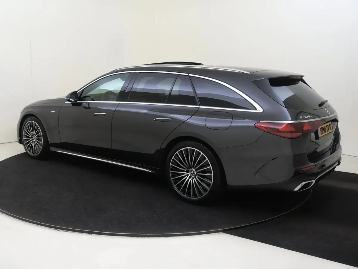 300 e AMG Line Panoramadak / Stoel verwarming-verkoeling / 20' / Superscreen / Memory